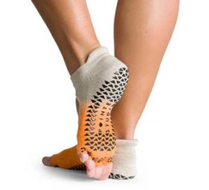 Pointe Studio and Injinji Introduce New Grip Sock Line