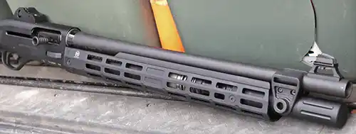 Midwest Industries M-LOK handguard for the Beretta 1301 Tactical.