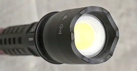 PURE BEAM OPTIC on the Coast XP20R flashlight.