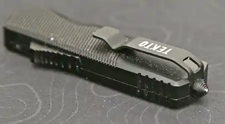 Tekto A5 Spry Mini automatic knife tungsten glass breaker detail